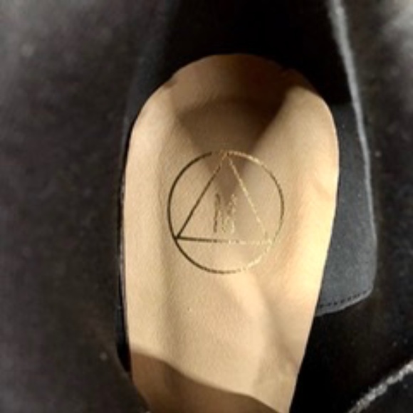 Heeled Ankle Boots w Gold decor, 40, NWT - Picture 5 of 6